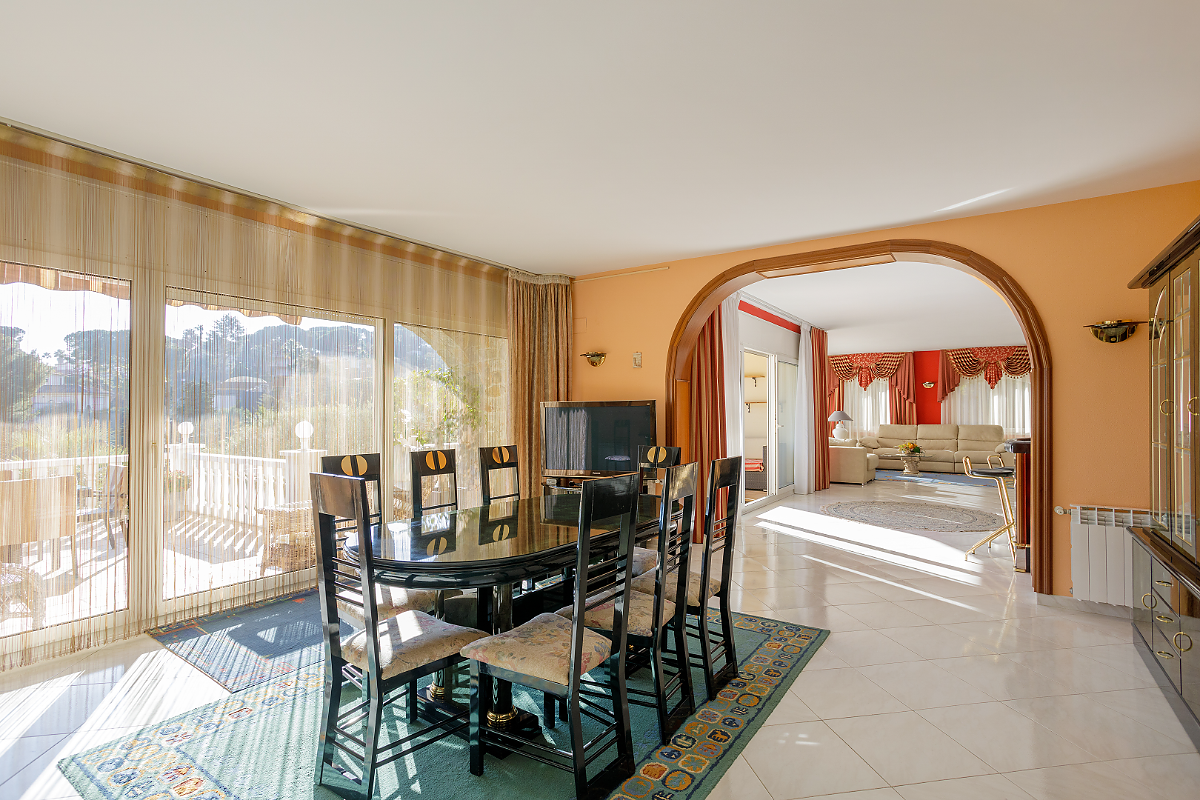 Talo Blanes, Girona, Espanja 4 makuuhuonetta, 455 m2 No. 22922