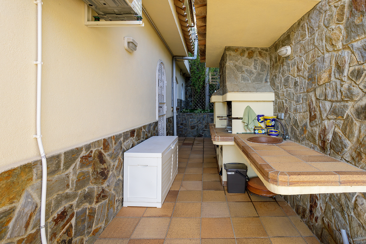 Talo Blanes, Girona, Espanja 4 makuuhuonetta, 455 m2 No. 22922