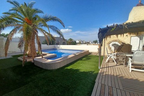 Rindu māja pārdošanā Torrevieja, Alicante, Spānijā 2 istabas,  Nr. 115968 - attēls 2