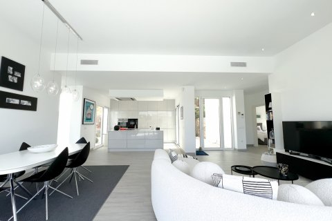 Villa for sale Pinar De Campoverde, Alicante, Spain 3 bedrooms,  No. 115971 - photo 13