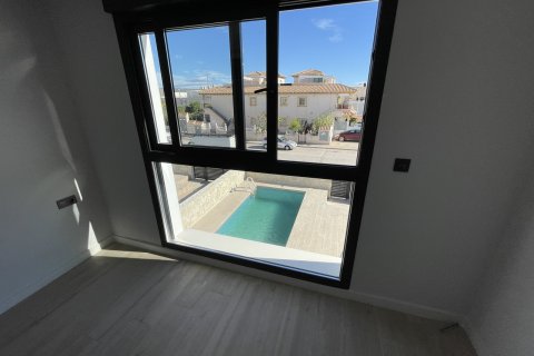 Apartamento en venta Pilar de la Horadada, Alicante, España 4 dormitorios, 120 m2 No. 115972 - foto 13