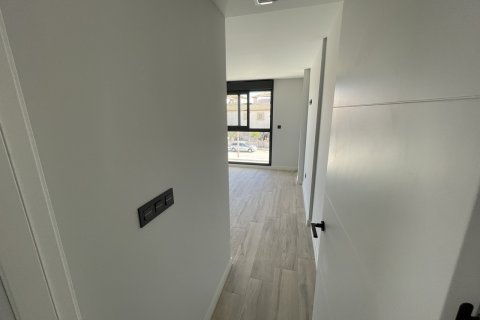 Apartamento en venta Pilar de la Horadada, Alicante, España 4 dormitorios, 120 m2 No. 115972 - foto 10