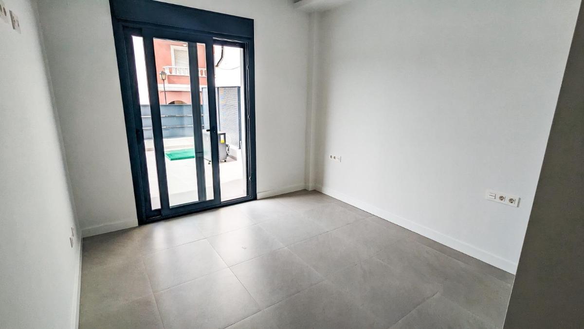 Villa à Daya Nueva, Alicante, Espagne 3 chambres, 127 m2 No. 98594