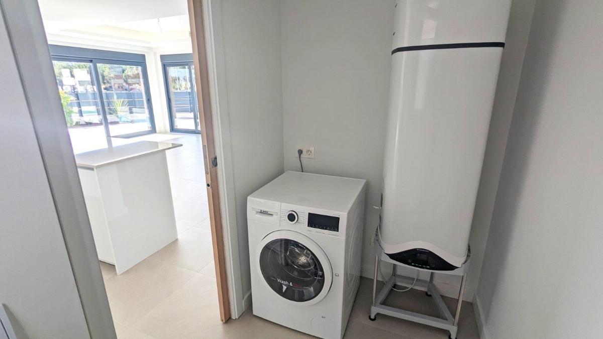 Villa à Daya Nueva, Alicante, Espagne 3 chambres, 127 m2 No. 98594