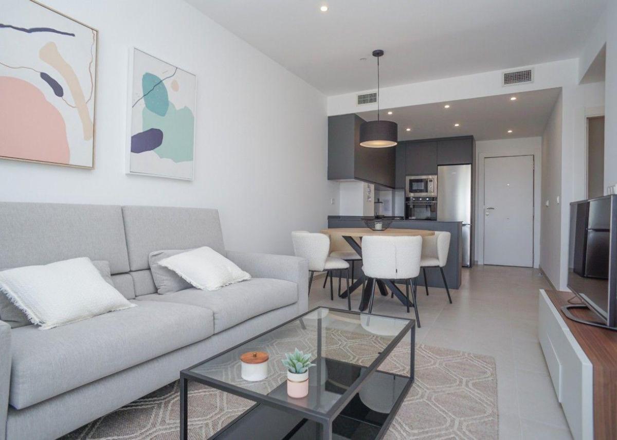 Apartamento en Torrevieja, Alicante, España 2 dormitorios, 76 m2 No. 98593
