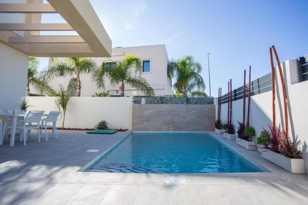 Villa Los Montesinos, Alicante, Spānijā 3 istabas, 106 m2 Nr. 98592