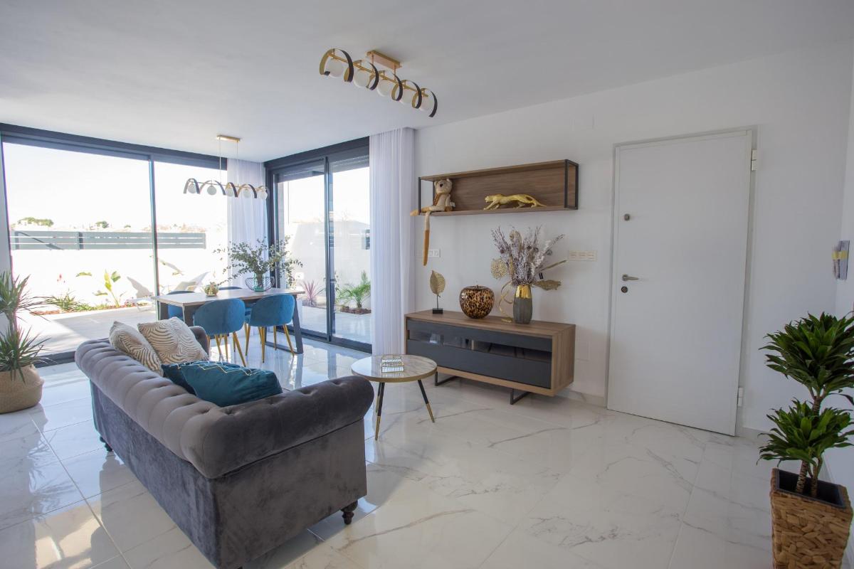 Villa Los Montesinos, Alicante, Spānijā 3 istabas, 106 m2 Nr. 98592
