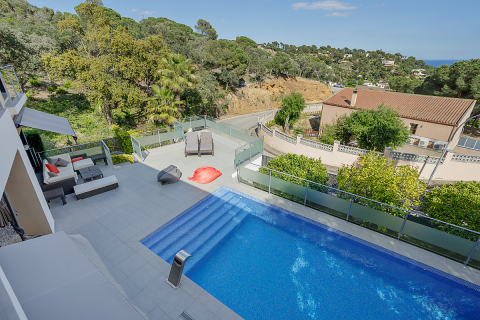 Hus till salu Tossa de Mar, Girona, Spanien 4 sovrum, 379 kvm. Nr. 99178 - foto 27