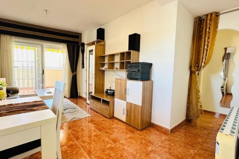 Продажа квартиры в Торревьеха, Аликанте, Испания 3 спальни, 78м2 №117794 - фото 3