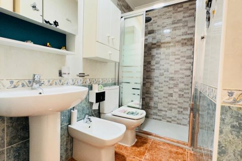 Продажа квартиры в Торревьеха, Аликанте, Испания 3 спальни, 78м2 №117794 - фото 25
