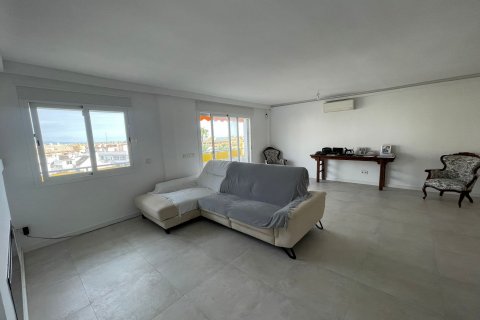 Apartment for sale Cortes (San Pedro De Alcantara), Malaga, Spain 3 bedrooms, 186 sq.m. No. 109721 - photo 13
