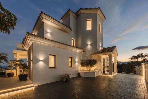 House for sale Benahavis, Malaga, Spain 6 bedrooms, 1466 sq.m. No. 109716 - photo 15