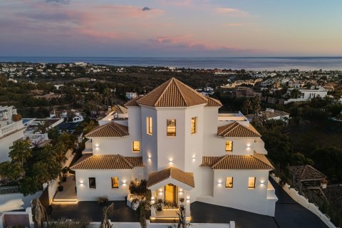 House for sale Benahavis, Malaga, Spain 6 bedrooms, 1466 sq.m. No. 109716 - photo 5