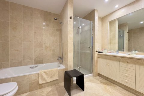 Dúplex en venta Casares, Málaga, España 4 dormitorios, 270 m2 No. 109698 - foto 13