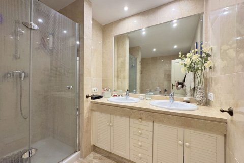 Dúplex en venta Casares, Málaga, España 4 dormitorios, 270 m2 No. 109698 - foto 14