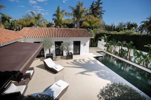 House à vendre Marbella, Malaga, Espagne, 4 chambres, 238 m2 No. 22405 - photo 12