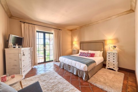 Hus till salu Marbella, Malaga, Spanien 11 sovrum, 1305 kvm. Nr. 22451 - foto 12