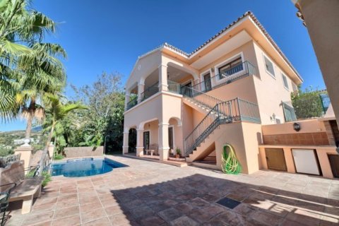 Casa in vendita Benahavis, Malaga, Spagna 4 camere da letto, 485 mq. N° 23135 - foto 1