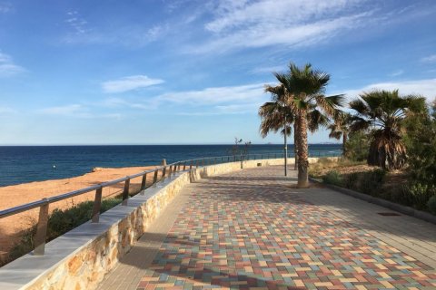 Villa zum Verkauf Pilar de la Horadada, Alicante, Spanien 3 Schlafzimmer, 211 m2 Nr. 113965 - Foto 27