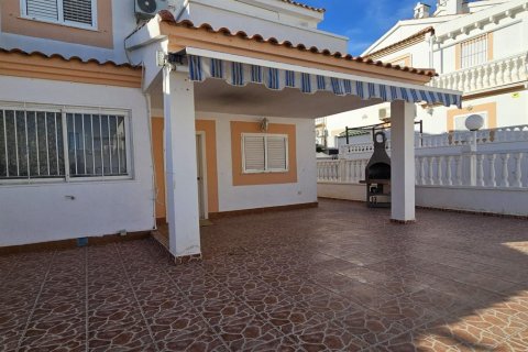 Ático en venta Torrevieja, Alicante, España 4 dormitorios,  No. 109248 - foto 12