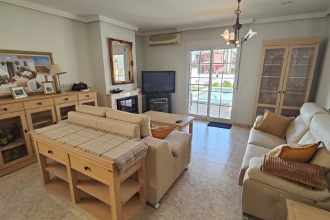 Продажа виллы в Ла Зения, Аликанте, Испания 4 спальни, 156м2 №118823 - фото 4