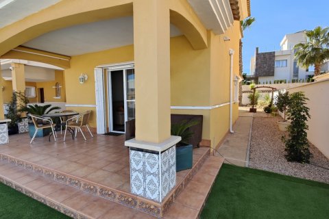 Продажа виллы в Ла Зения, Аликанте, Испания 4 спальни, 156м2 №118823 - фото 17