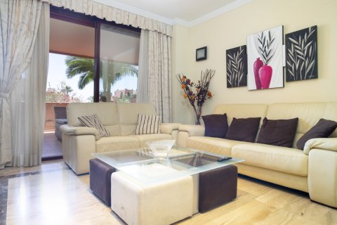 Apartment à louer Malaga, Espagne, 3 chambres, 130 m2 No. 106276 - photo 12