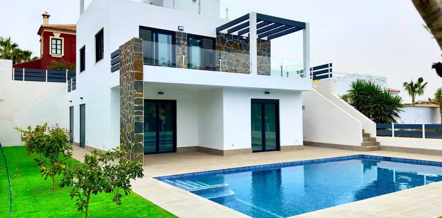 Villa Alicante, Spanien 4 sovrum, 186 kvm. Nr. 112196