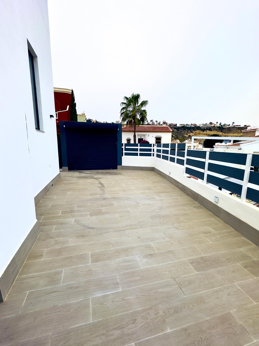Villa in Alicante, Spain 4 bedrooms, 186 sq.m. No. 112196
