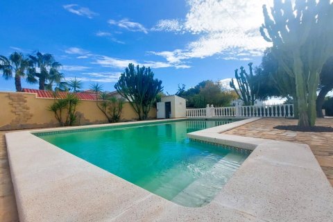 Villa en venta Urbanización Las Filipinas, Alicante, España 4 dormitorios, 296 m2 No. 113922 - foto 3
