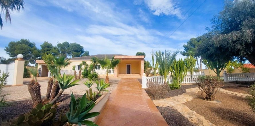 Villa Urbanización Las Filipinas, Alicante, España 4 dormitorios, 296 m2 No. 113922
