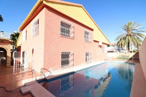 Villa for sale Cabo Roig, Alicante, Spain 5 bedrooms, 227 sq.m. No. 113921 - photo 1