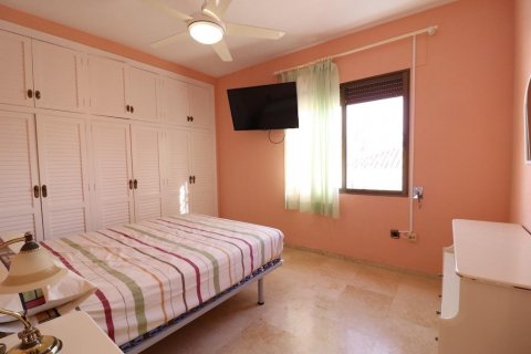 Villa for sale Cabo Roig, Alicante, Spain 5 bedrooms, 227 sq.m. No. 113921 - photo 20