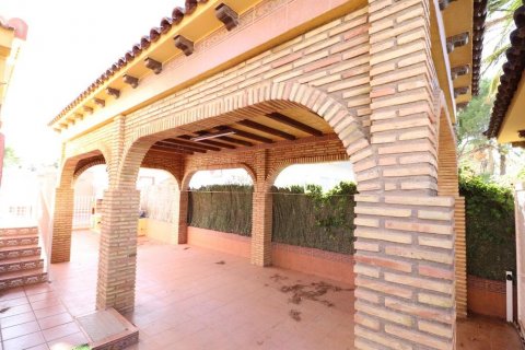 Villa for sale Cabo Roig, Alicante, Spain 5 bedrooms, 227 sq.m. No. 113921 - photo 4