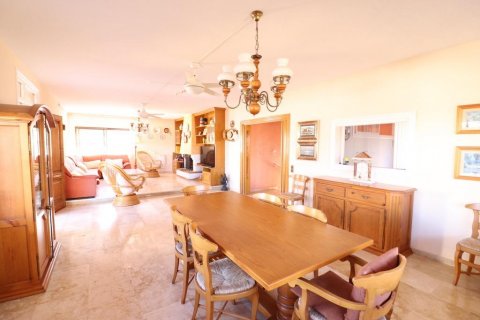 Villa for sale Cabo Roig, Alicante, Spain 5 bedrooms, 227 sq.m. No. 113921 - photo 13