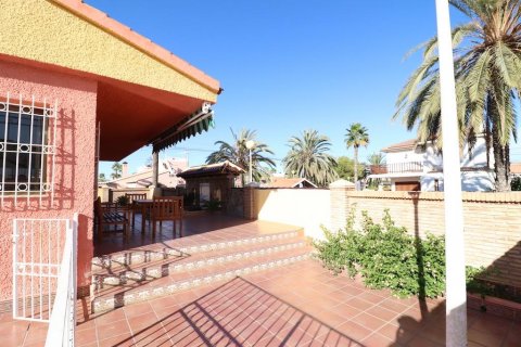 Villa for sale Cabo Roig, Alicante, Spain 5 bedrooms, 227 sq.m. No. 113921 - photo 30