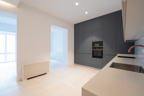 Appartamento in vendita Madrid, Spagna 5 camere da letto, 313 mq. N° 113450 - foto 3