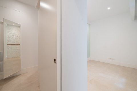 Appartamento in vendita Madrid, Spagna 5 camere da letto, 313 mq. N° 113450 - foto 15