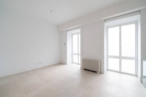 Appartamento in vendita Madrid, Spagna 5 camere da letto, 313 mq. N° 113450 - foto 5