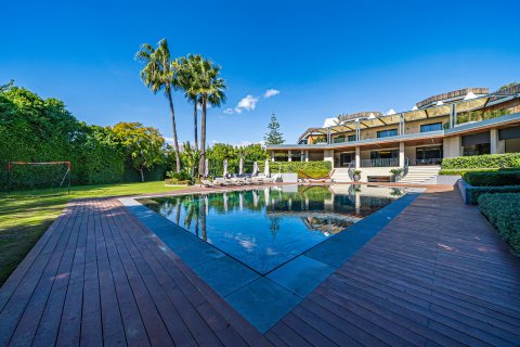 Villa for sale San Pedro de Alcantara, Malaga, Spain 10 bedrooms, 1303 sq.m. No. 113461 - photo 3