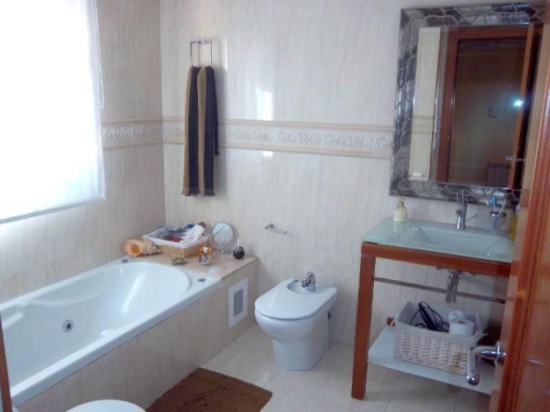 Hus i Salou, Tarragona, Spanien 6 sovrum, 660 kvm. Nr. 21572