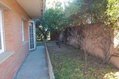 Продажа дома Салоу, Таррагона, Испания 6 спален, 660м2 №21572 - фото 5