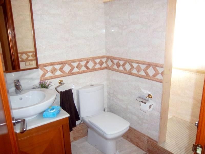Hus i Salou, Tarragona, Spanien 6 sovrum, 660 kvm. Nr. 21572