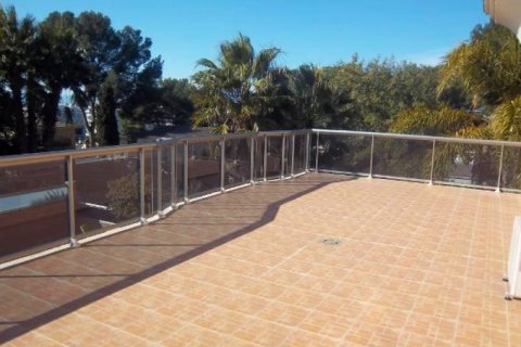Продажа дома Салоу, Таррагона, Испания 6 спален, 660м2 №21572 - фото 19