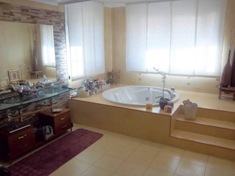 Hus i Salou, Tarragona, Spanien 6 sovrum, 660 kvm. Nr. 21572