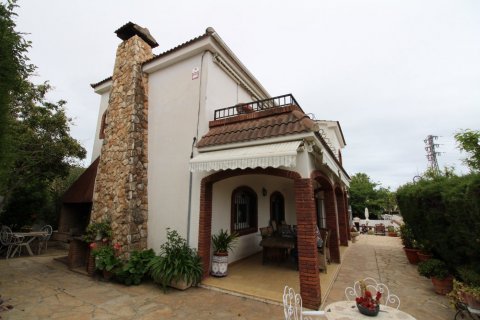 House à vendre Roda De Bara, Tarragona, Espagne, 5 chambres, 220 m2 No. 21613 - photo 2