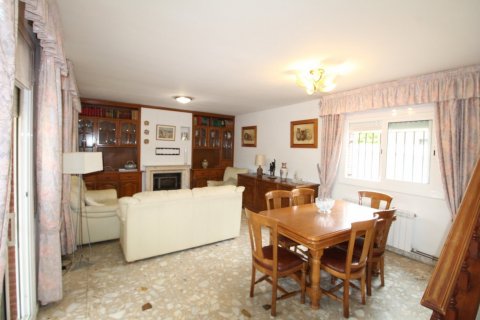 House à vendre Roda De Bara, Tarragona, Espagne, 5 chambres, 220 m2 No. 21613 - photo 3