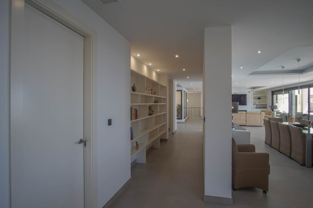 Villa in Altea, Alicante, Spain 5 bedrooms, 680 sq.m. No. 81435