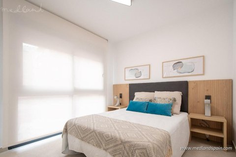 Продажа квартиры в Гуардамар-дель-Сегура, Аликанте, Испания 3 спальни, 94м2 №105198 - фото 10