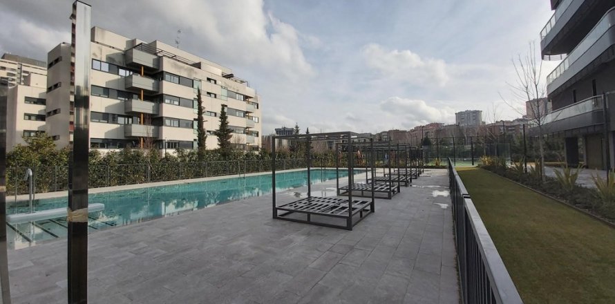 Квартира в Мадрид, Испания 1 спальня, 70м2 №117829